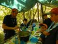 mangiando ai refettori di squadriglia,